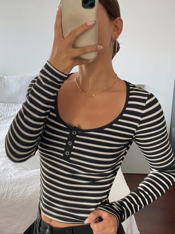 Women's Striped Print Button Front Scoop Neck Crop Tee, Casual Long Sleeve T-shirt for Spring & Fall, Women's Top for Daily Wear