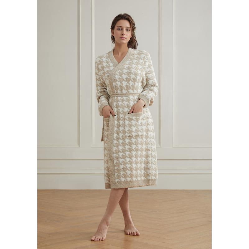 Houndstooth Buttery Robe