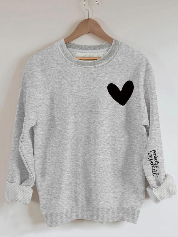 Graphic Women's Heart & Letter Print Round Neck Sweatshirt, Casual Long Sleeve Crew Neck Pullover For Summer, Fashion Women's Clothes For Daily Wear