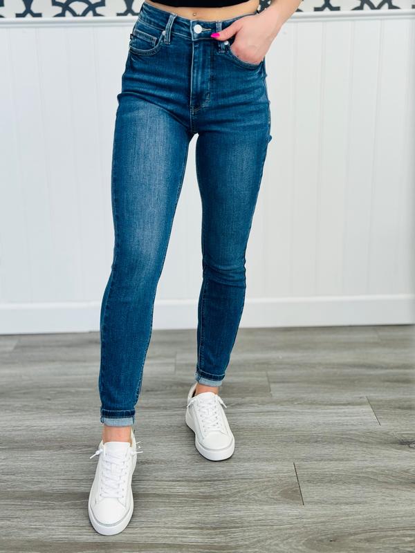 Judy Blue Confidence Beyond Compare Tummy Control Skinny Jeans (Reg. and Plus)