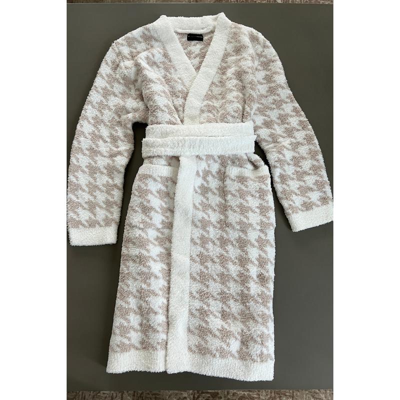 Houndstooth Buttery Robe