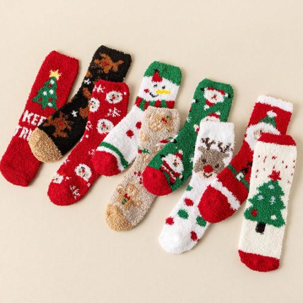 5 Pairs Random Christmas Thicken Warm Coral Fleece Fuzzy Crew Socks For Women, Gingerbread Man-Reindeer-Snowman-Santa Claus-Christmas Tree Patterns