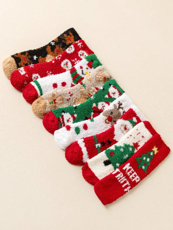 5 Pairs Random Christmas Thicken Warm Coral Fleece Fuzzy Crew Socks For Women, Gingerbread Man-Reindeer-Snowman-Santa Claus-Christmas Tree Patterns