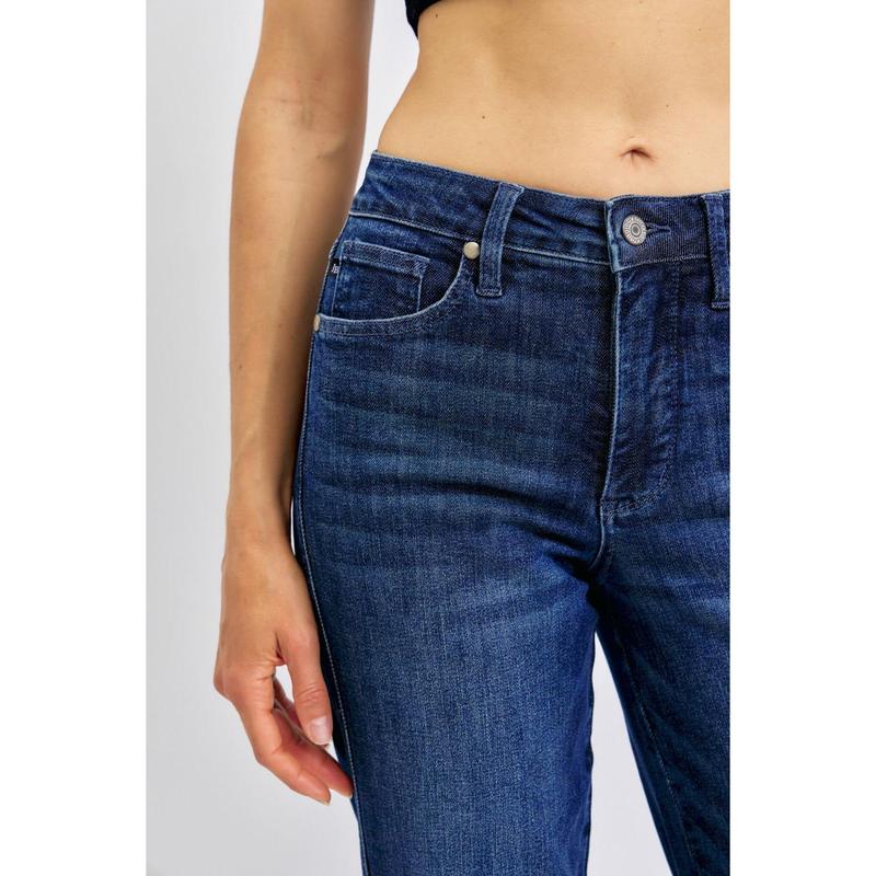 JUDY BLUE MID RISE TUMMY CONTROL CLASSIC STRAIGHT LEG JEANS