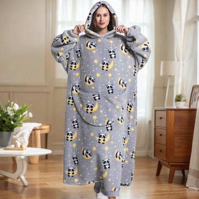 Warm upgrade! Hooded pajamas become the new family winter warm favorite, super hooded blanket, hooded sweatshirt pullover blanket, the perfect blend of comfort and style for cozy family gatherings in both holiday seasons