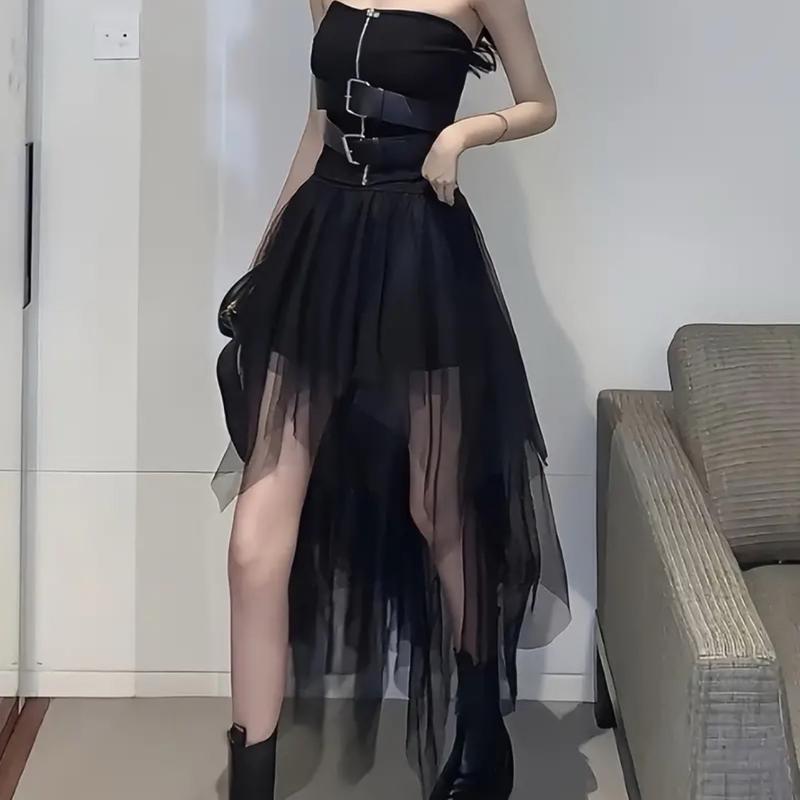 Irregularly cut gauze skirt, black color, sexy and charming, a must-have skirt for birthday , carnival , and Halloween, can be worn in spring, summer, autumn, and winter, and can be matched with any top in your wardrobe! Bottom Womenswear  Festival Lady