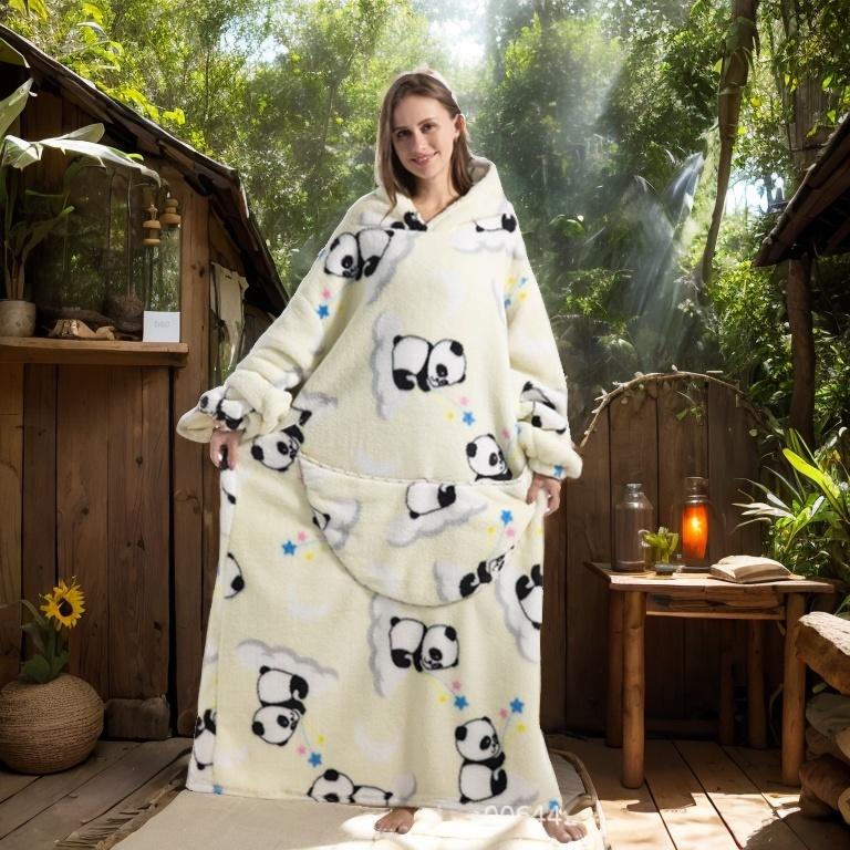 Warm upgrade! Hooded pajamas become the new family winter warm favorite, super hooded blanket, hooded sweatshirt pullover blanket, the perfect blend of comfort and style for cozy family gatherings in both holiday seasons