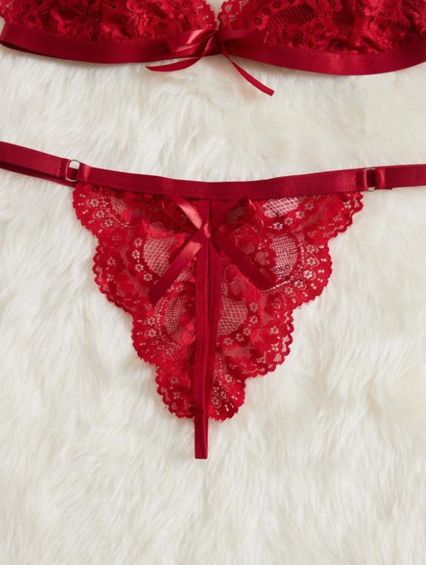 No Brand Classic Lace Scallop Trim Women's Lingerie Set - Sexy and Underwear-worthy - Womenswear