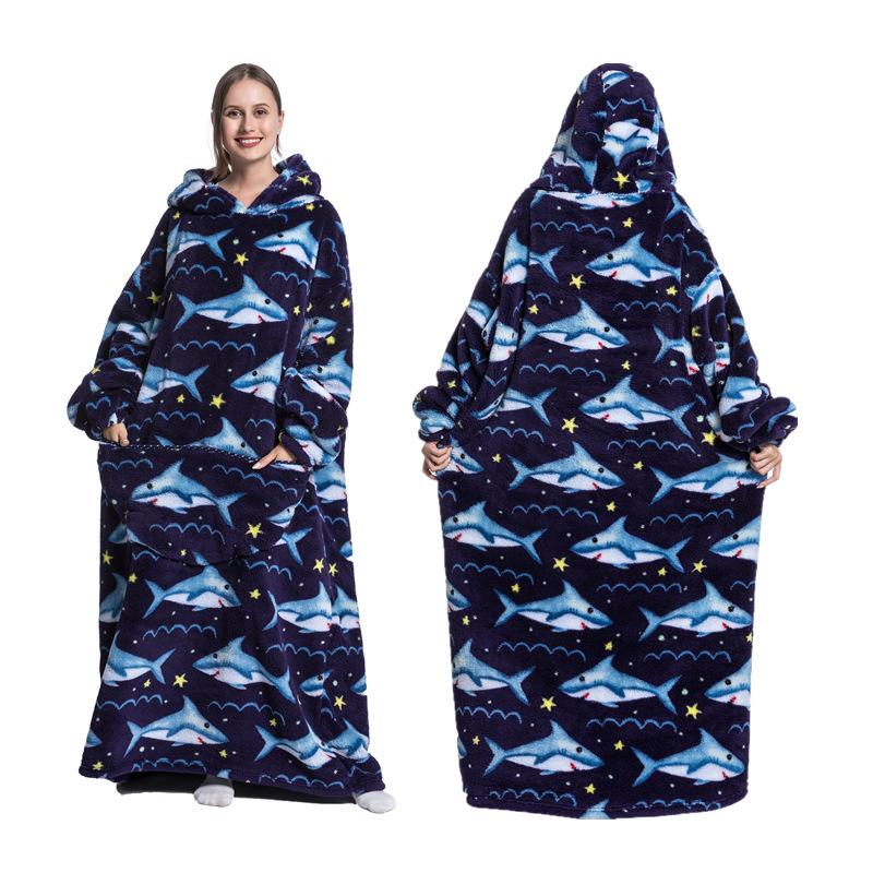 Warm upgrade! Hooded pajamas become the new family winter warm favorite, super hooded blanket, hooded sweatshirt pullover blanket, the perfect blend of comfort and style for cozy family gatherings in both holiday seasons