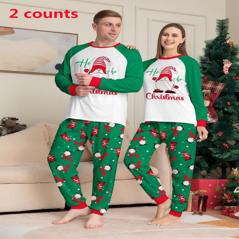 Couple's Christmas Themed Raglan Sleeve Pajama Two-Piece Set, Casual Comfy Long Sleeve Tee & Elastic Waist Pants PJ Set, Couple's Sleepwear for Fall & Winter