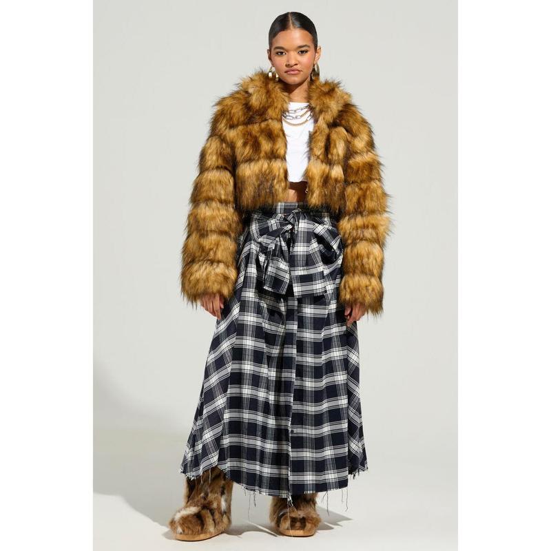 GRACELLE FAUX FUR CROPPED JACKET