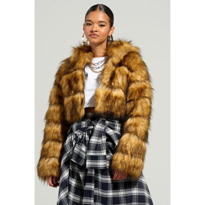 GRACELLE FAUX FUR CROPPED JACKET