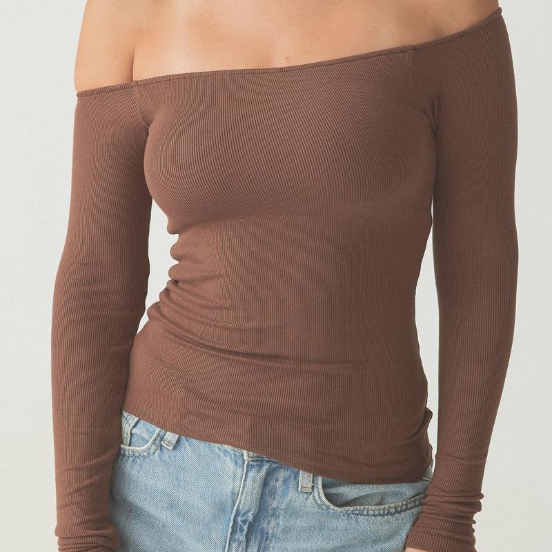 Braless Off the Shoulder - Built-In-Bra & Customizable Padding - Women's Long Sleeve Top