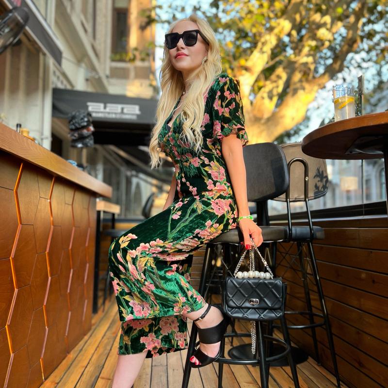 Retro Stage 1930s Green Velvet Printed V-Neck Jumpsuit Ruffled Sleeves and Cinched Waist Featuring Loose Wide-Leg Pants Perfect for Casual Outings Dates Parties and Vacations Offers an Elegant Look Accentuates the Waistline for Effortless Style romper