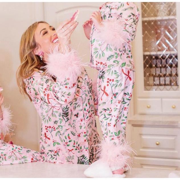 Joviecrown Silky Mommy and Me Christmas Pajamas Set Feather Trim Long Sleeve Button Down Matching Xmas Sleepwear for Mother Daughter family costume loungewear pjs loosewear Soft Womenswear Suits Comfort Comfy Print Clothing