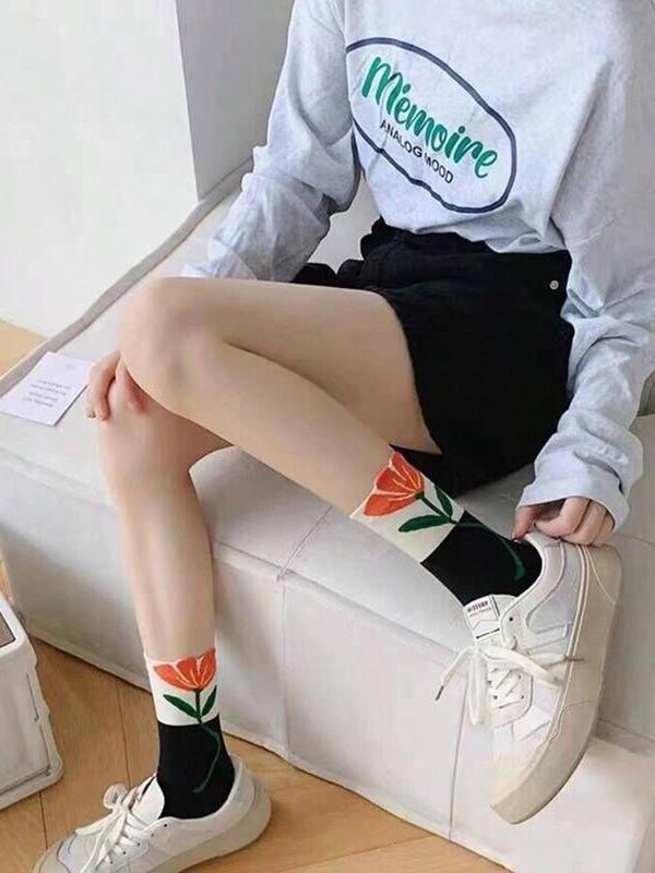 Women's 5 Pairs Floral Print Crew Socks, Fashion Casual Comfy Socks for Daily Outdoor Wear, Ladies Socks for All Seasons