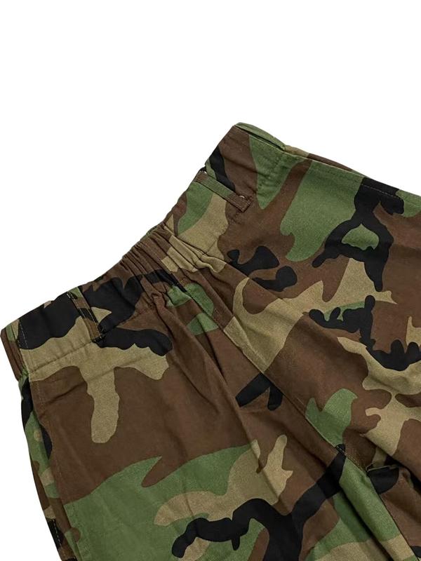 All Over Camo Print Raw Hem Pocket Straight Leg Shorts for Women, Comfort Womenswear, Casual Elastic Waist Shorts for Summer, Fashion Women's Bottoms for Daily Wear, Modesty Shorts