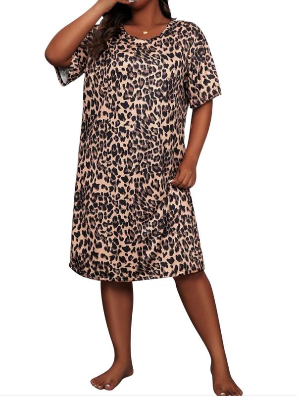 Plus Size Leopard Print Round Neck Nightdress, Casual Short Sleeve Nightgown, Women's Plus Size Sleepwear for Summer