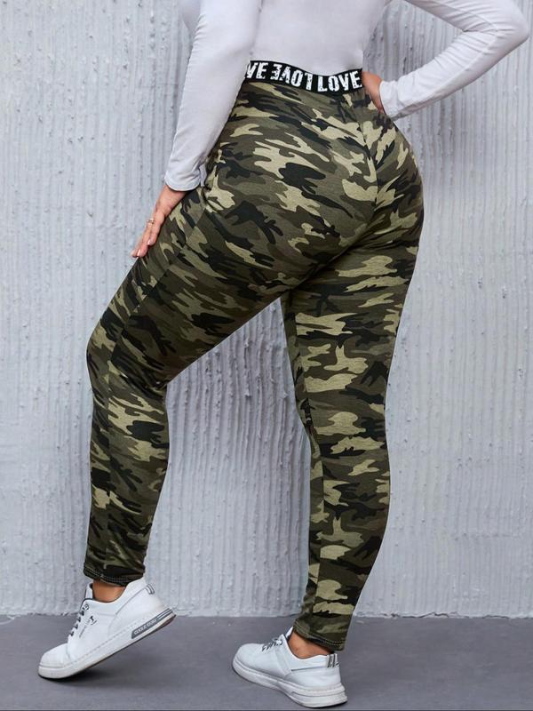  Camo Print Letter Tape Waist Leggings, Casual Comfy Breathable Skinny Trousers for Daily Wear, Women's Bottoms for Fall & Winter, Fall Outfits, Fallfreshness