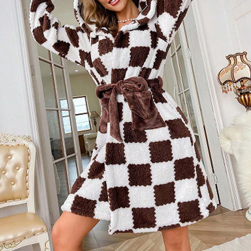 Women's Fleece Hooded Robe Plaid Long Sleeve Tie-Up Waist Plush Nightwear with Pockets for Winter Fall, Ladies Clothes for Indoor Outdoor Wear, Ladies Clothes for Daily Wear