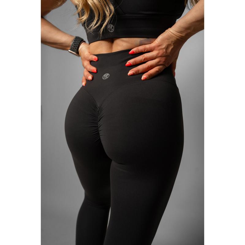 NEW Effortless Scrunch Capris - Black