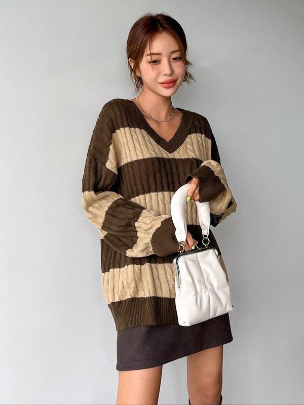 Women's Colorblock Striped Drop Shoulder Cable Knit Sweater, Casual Long Sleeve V Neck Jumper for Fall & Winter, Fashion Ladies' Knitwear for Daily Wear