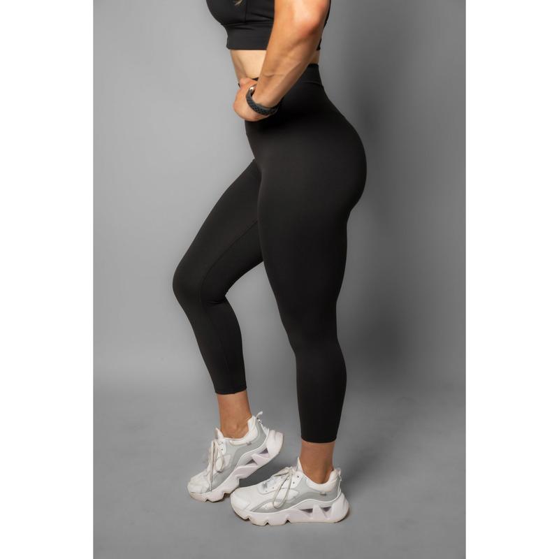 NEW Effortless Scrunch Capris - Black