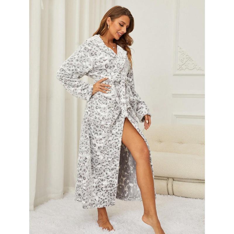 One-Piece Set Of Simple Printing Color Female Autumn And Winter Thickened Grey Leopard Print Warm Lapel Robe Suitable For Home Use