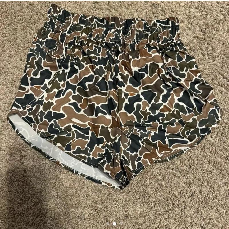 Hi Waisted Camo Shorts for Women - Perfect for Any Occasion