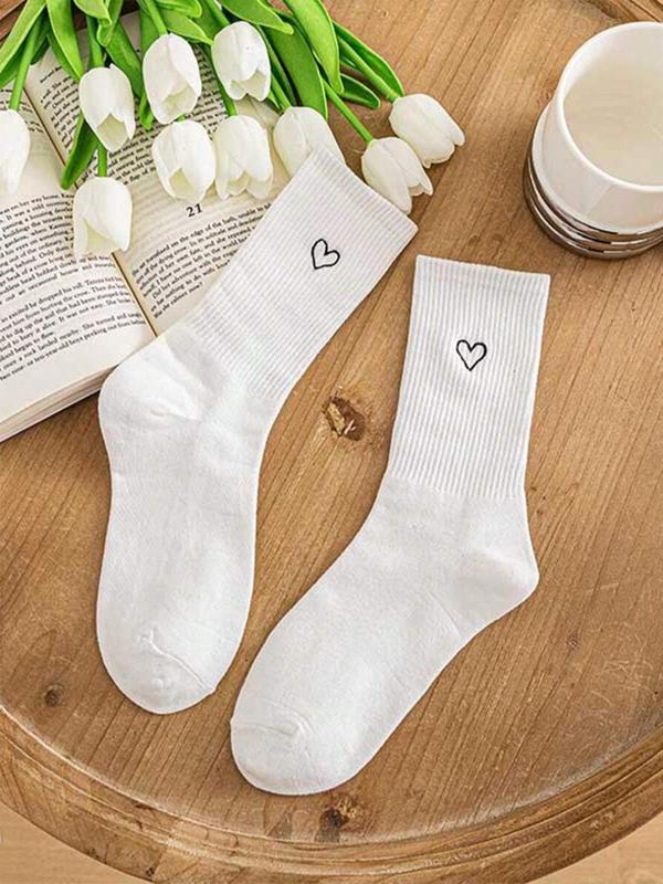 Women's 3 Pairs Heart Print Crew Socks, Casual Moisture Wicking Mid-Calf Socks, Soft Comfy Breathable Socks For All Seasons Daily Wear