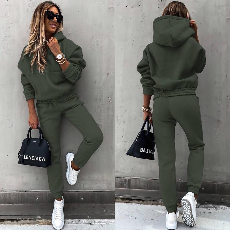 Cozy Solid Color Sweatpants Set - Pantsuits for Women - Long Sleeve Hoodie Sweatshirt, Drawstring Jogger Pants Outfits, Comfortable Casual Wear for Everyday, Soft Fleece Lining, Relaxed Fit, and Easy Care