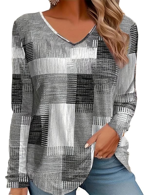 Plus Size Patchwork Print Long Sleeve Tee, Casual Comfy V Neck T-shirt for Daily Wear, Women Plus Top Clothing for All Seasons, T Shirts for Women, Comfort Longsleeves Womenswear