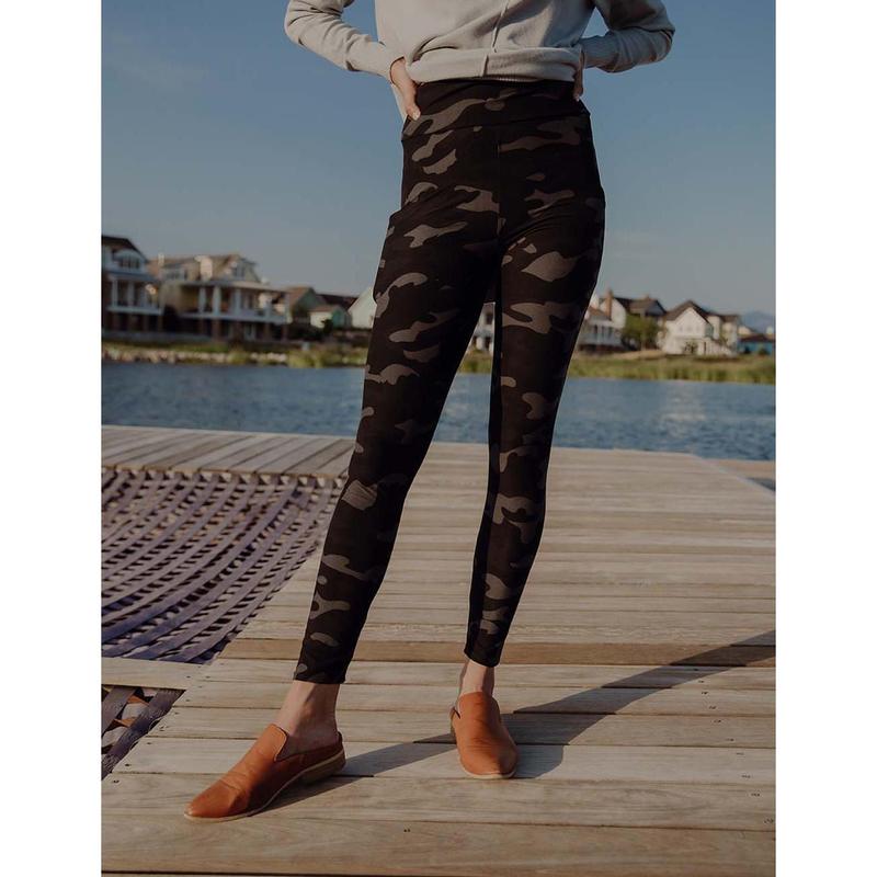 SA Exclusive Midnight Camo Pocket Leggings