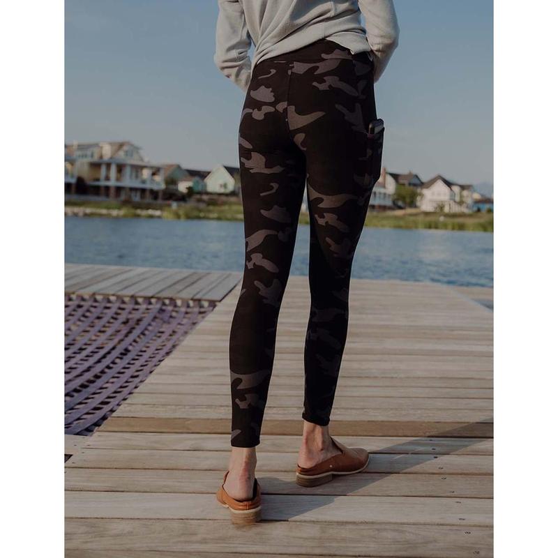 SA Exclusive Midnight Camo Pocket Leggings