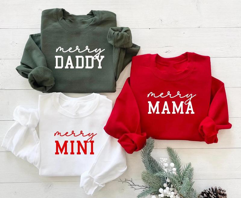 Family Christmas , Mommy and Me Christmas Sweaters, Matching Christmas Shirts, Christmas Outfit, Matching Christmas Family Matching Outfit, Mama Mini, Matching Family T-shirt, Christmas Gift For Family